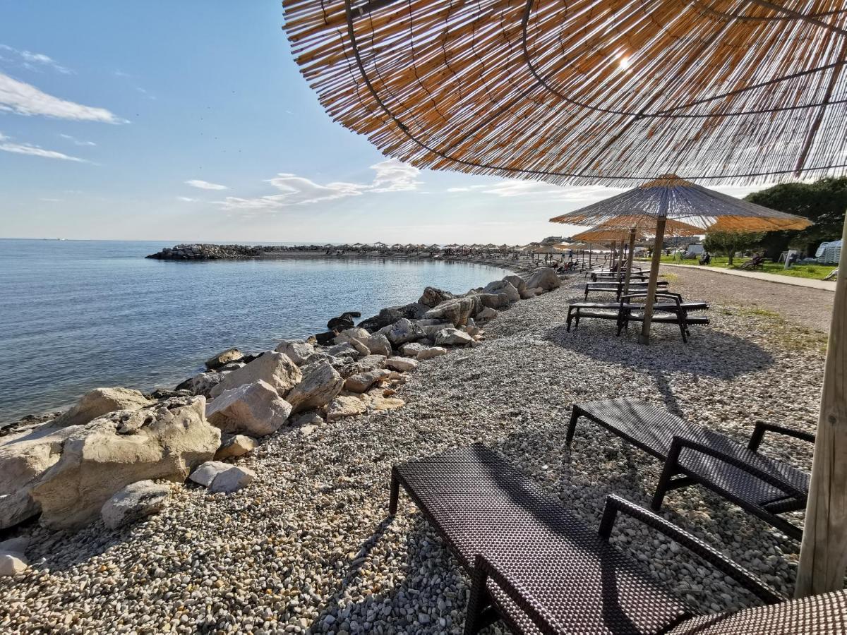 Novigrad Istria Aria Deluxe Superior 5 Star Apartment, Your Piece Of Heaven By The Sea & Park, With Sea & Park View מראה חיצוני תמונה