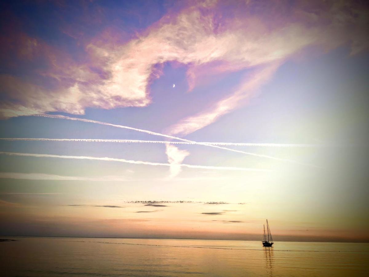 Novigrad Istria Aria Deluxe Superior 5 Star Apartment, Your Piece Of Heaven By The Sea & Park, With Sea & Park View מראה חיצוני תמונה